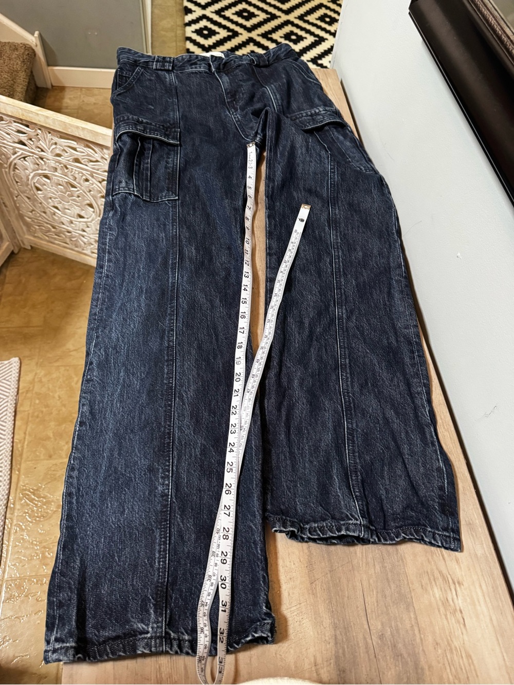 Zara Cargo Jeans with Branded Waist Label - Picture 10 of 12